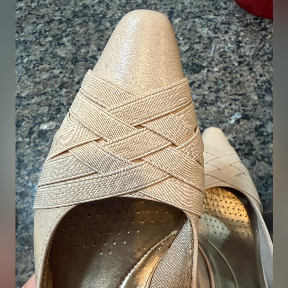 Beige LifeStride women's dress pumps size 10M‎ - Picture 5 of 6